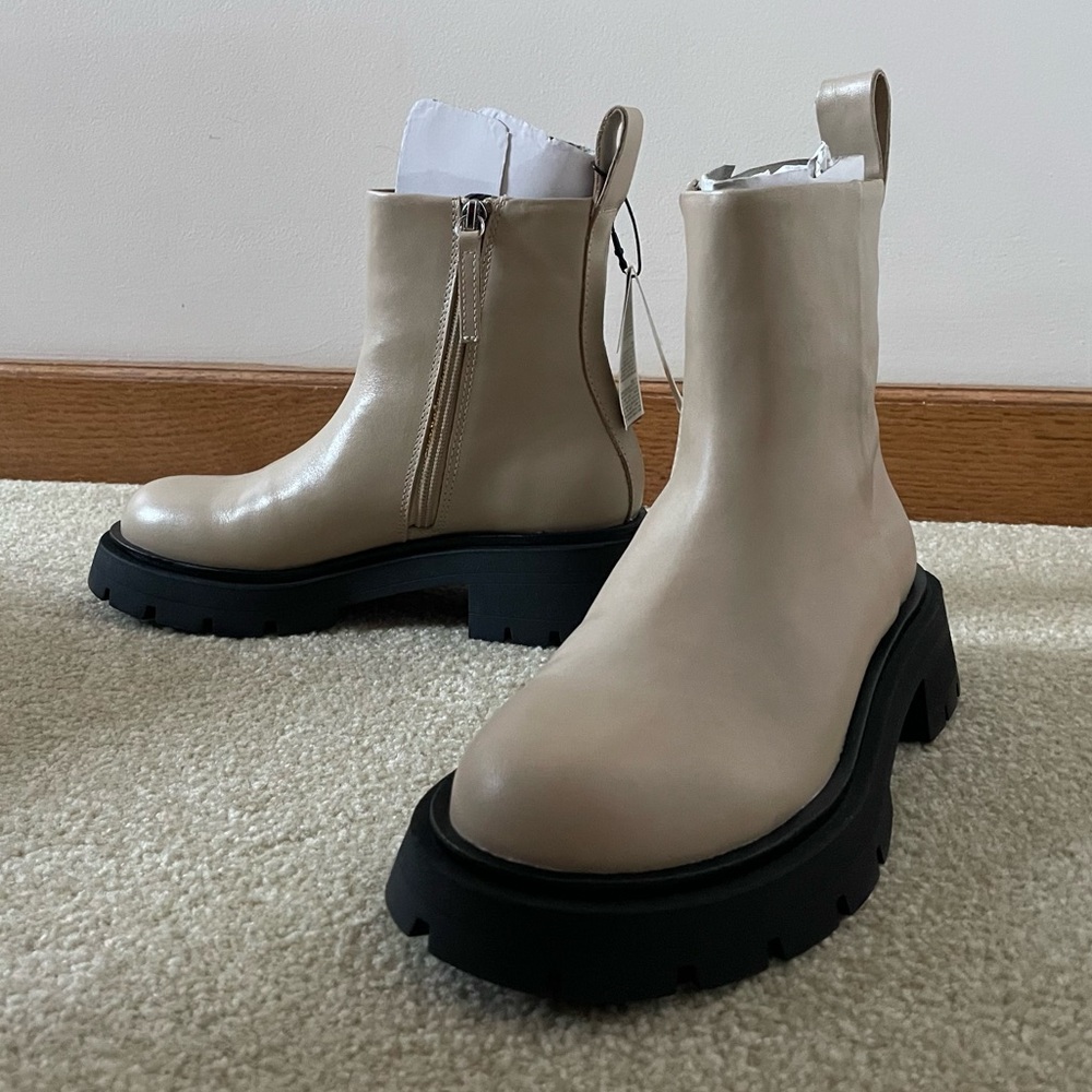 Zara Low Heeled Lug Sole Leather Ankle Boots